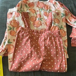 Toddler 4 piece pajama set new never worn 3T